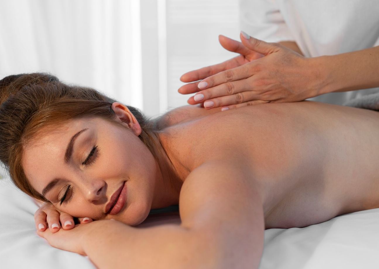 Relaxing Full body massage