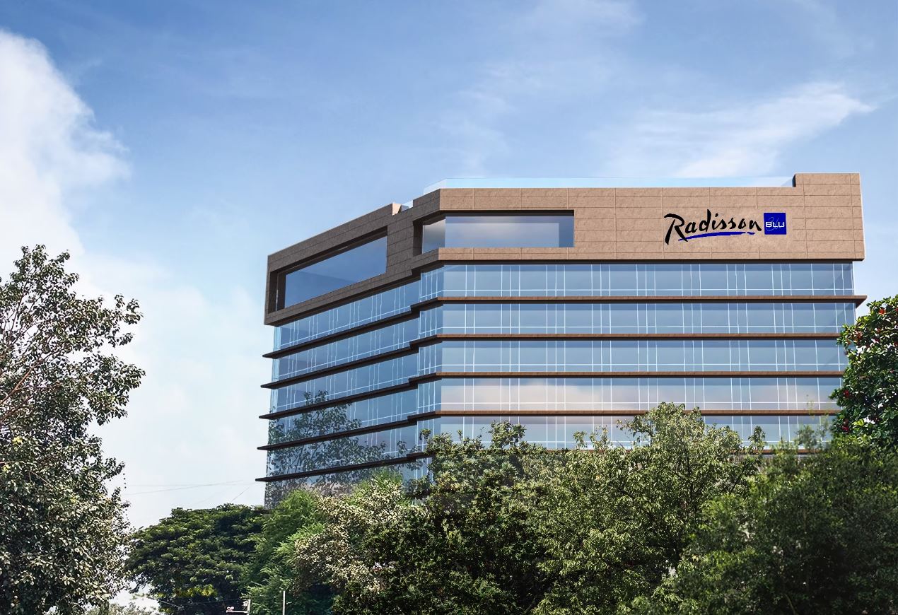 Hotel Radisson Blu near Mumbai Airport