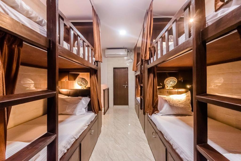 Stay in Dormitory Mumbai